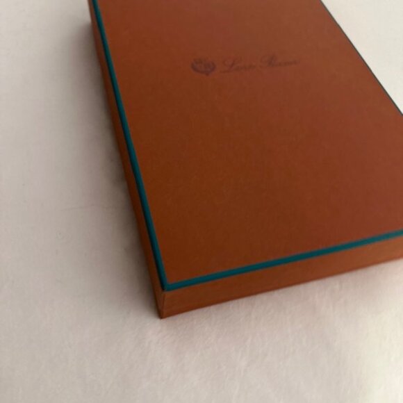 New with Tags --Loro Piana Cashmere Scarf - Picture 3 of 7